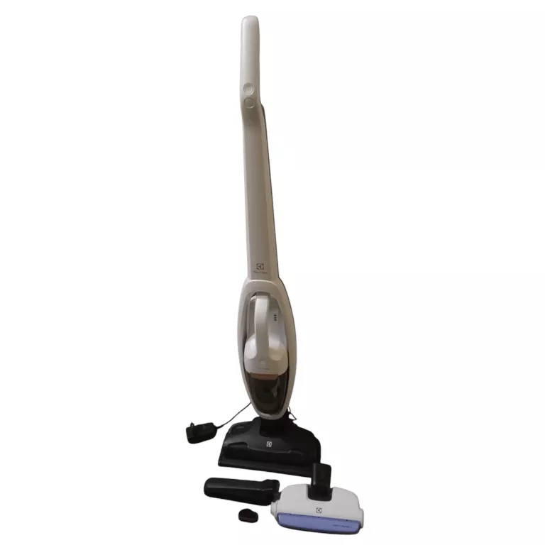 ODKURZACZ PIONOWY ELECTROLUX WELL Q8