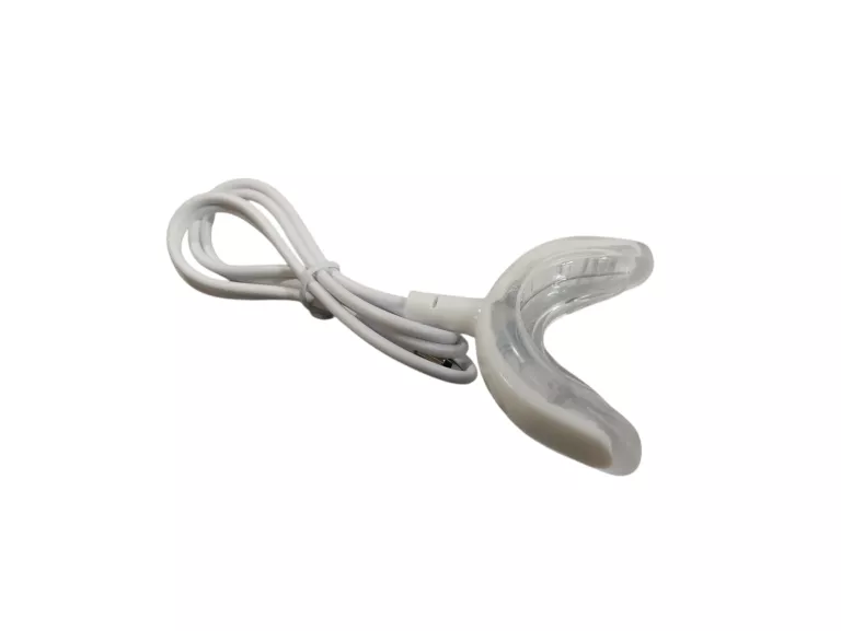 wybielajaca-nakladka-na-zeby-warszawska-33-mragowo