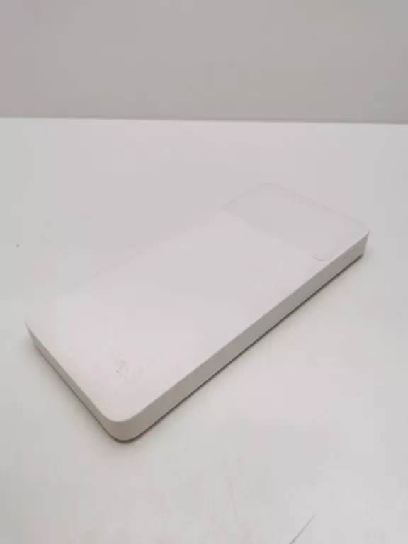 POWERBANK  BIAŁY 10000MAH
