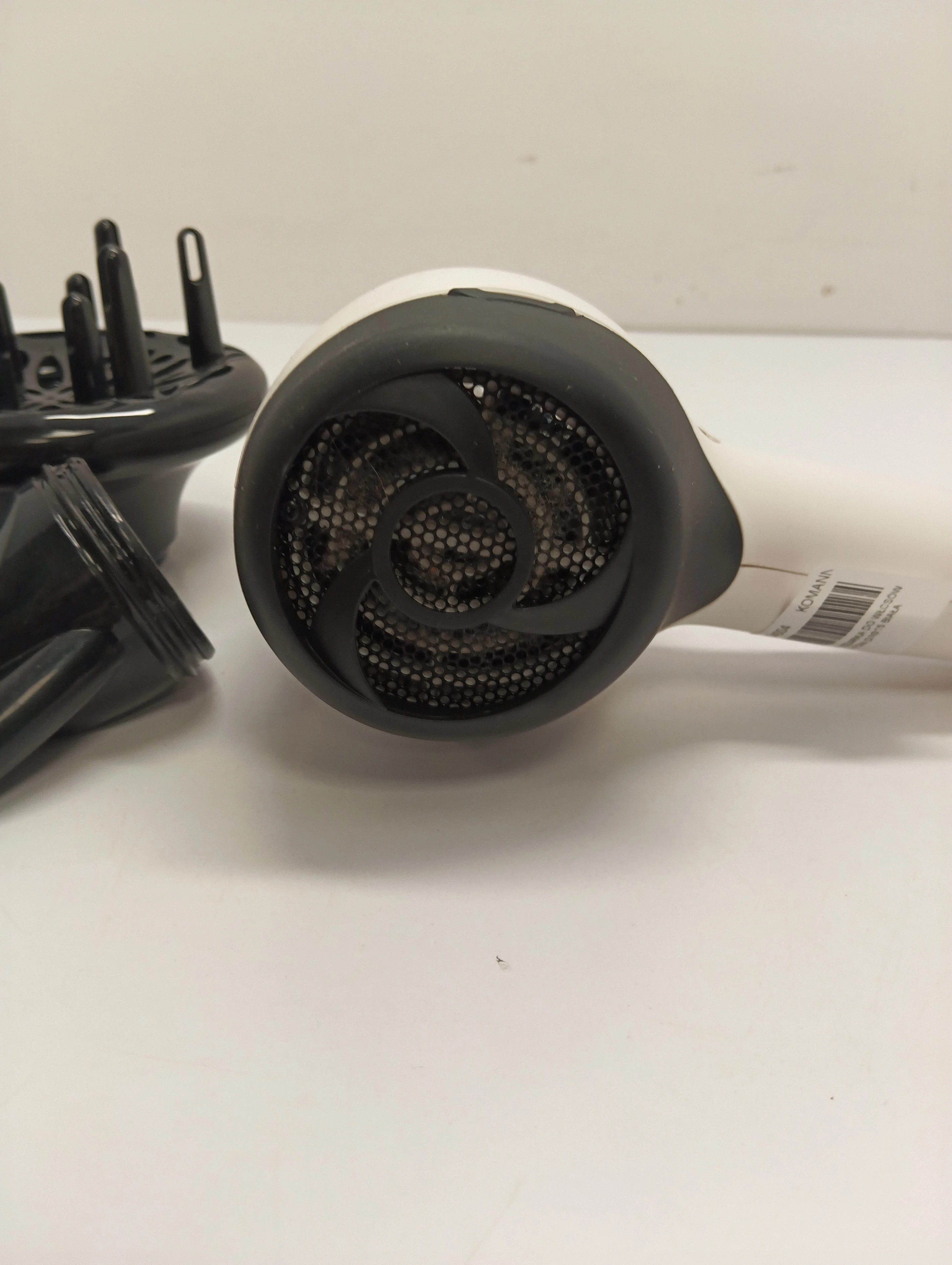 suszarka-do-wlosow-remington-d3015-biala-jonizacja-liczba-zakresow-temperatury-3