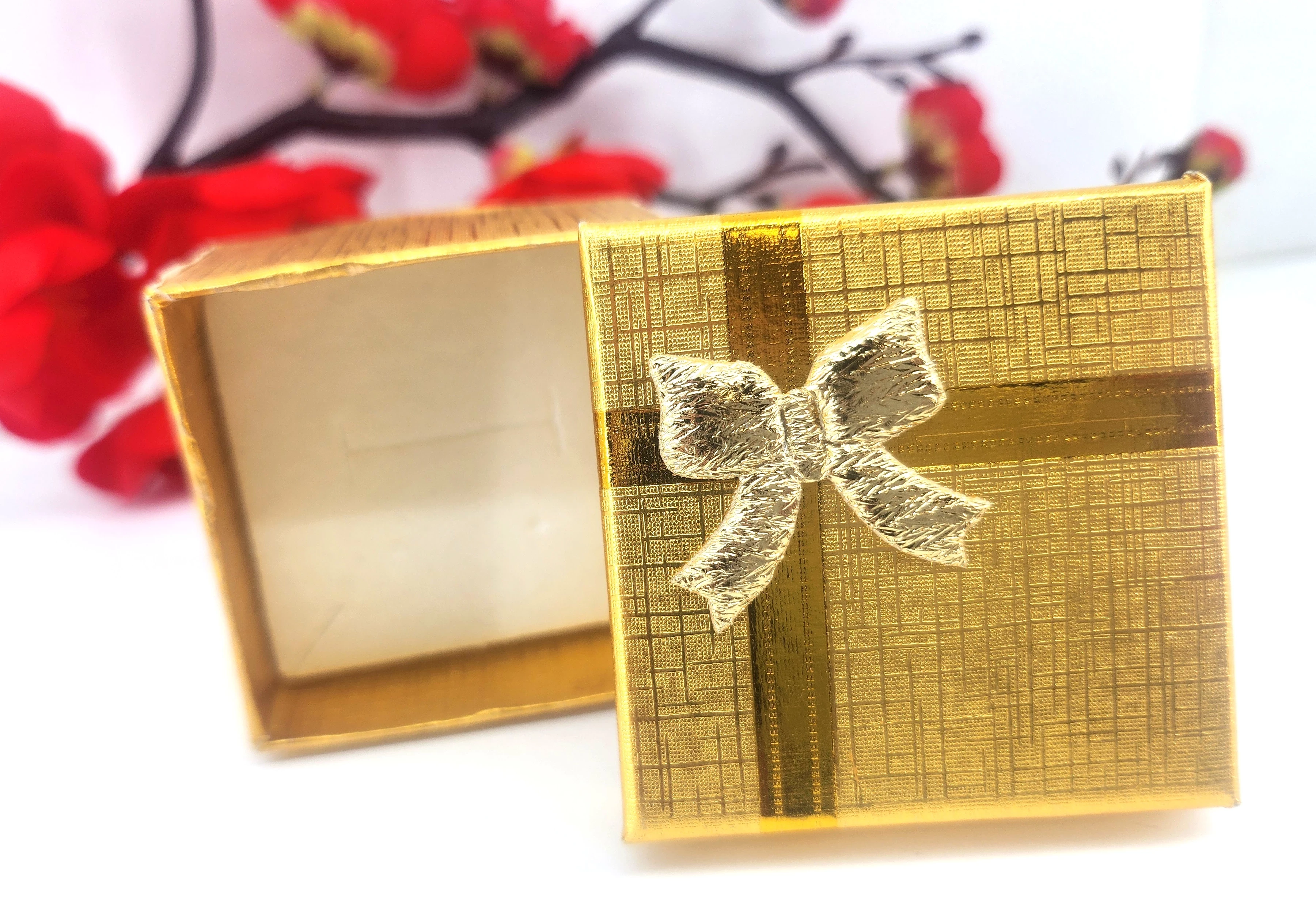 pudelko-do-bizuterii-male-kwadrat-stan-11323-2