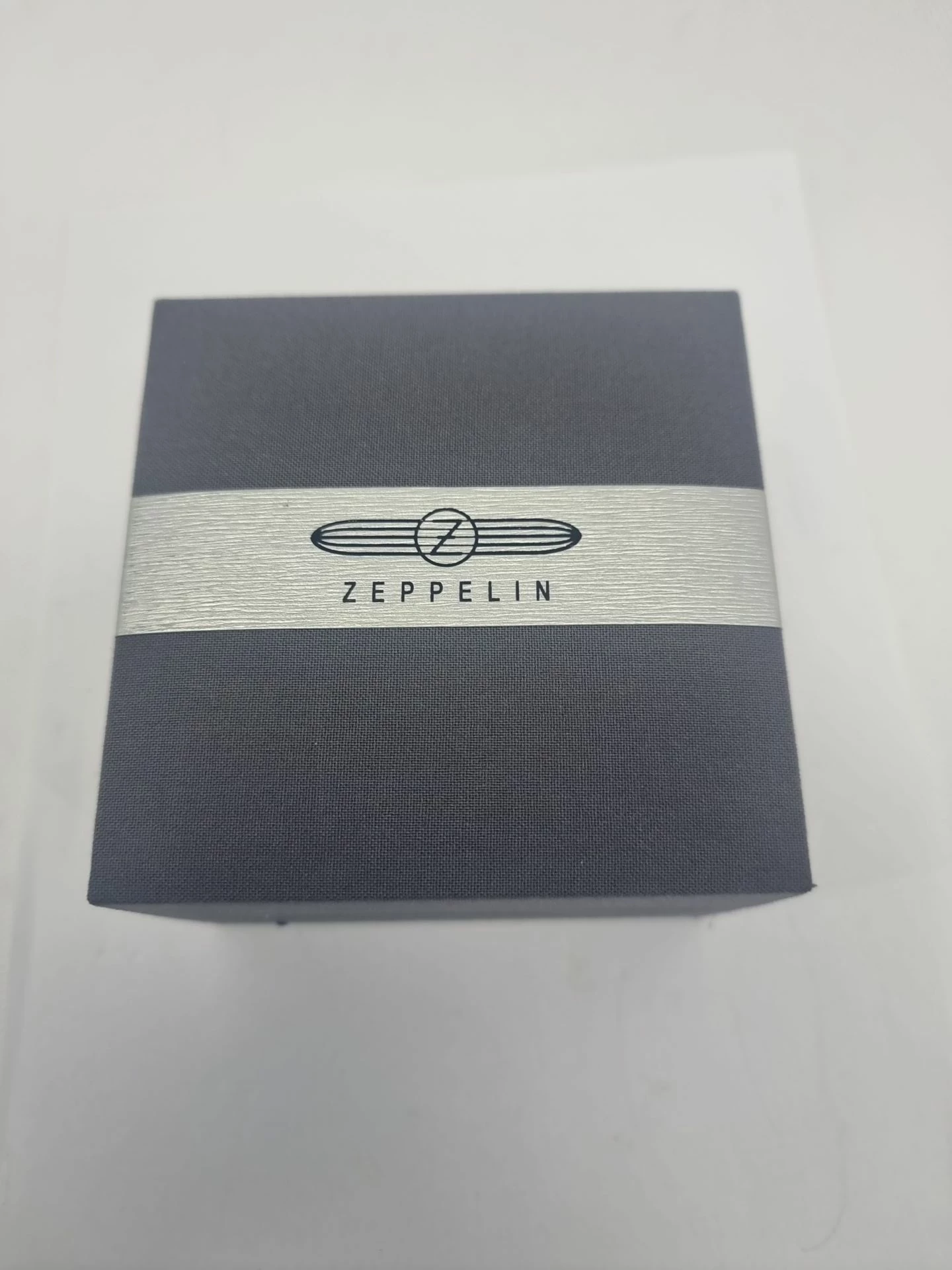 zegarek-zeppelin-lz126-los-angeles-7614-3-quarz-ean-gtin-4041338761436