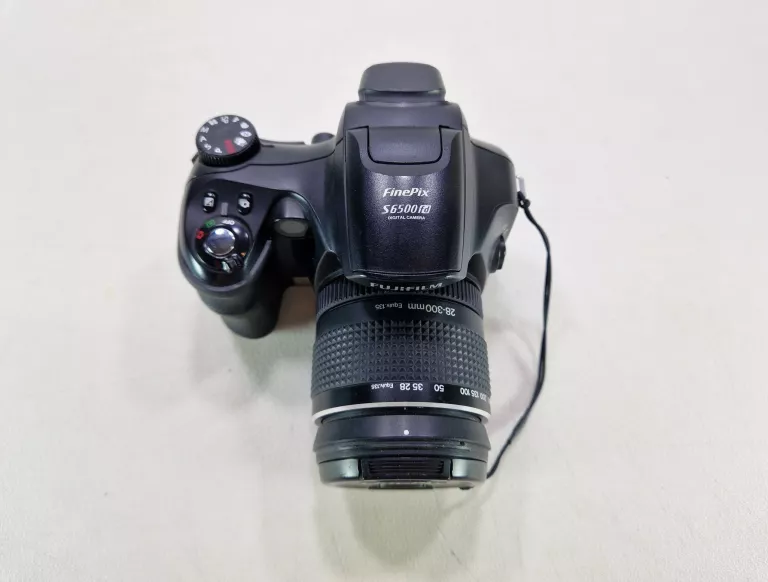 APARAT FOTOGRAFICZNY FUJIFILM FINEPIX S6500FD