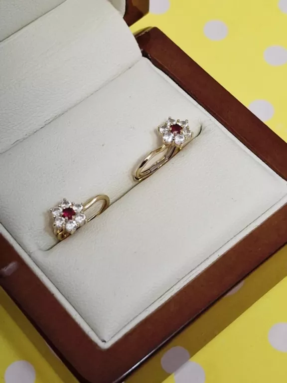 sliczne-zlote-kolczyki-z-czerwonym-oczkiem-585-stan-11323-2