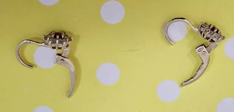 sliczne-zlote-kolczyki-z-czerwonym-oczkiem-585-ean-gtin-3565218826325