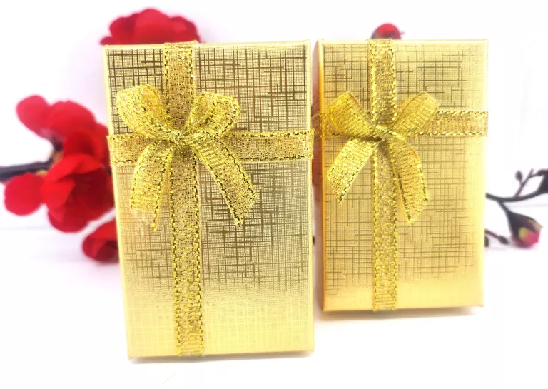 pudelko-do-bizuterii-zlote-prostokat-slaska-28-wielun-unico