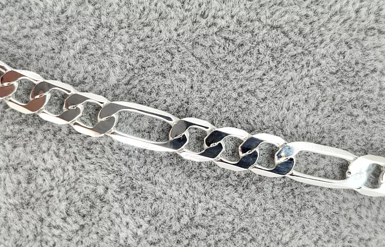 gustowny-posrebrzany-lancuch-figaro-1496g-splot-2208-8