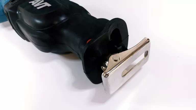 pila-szablasta-makita-jr3070ct-komplet-kod-producenta-jr3070ct