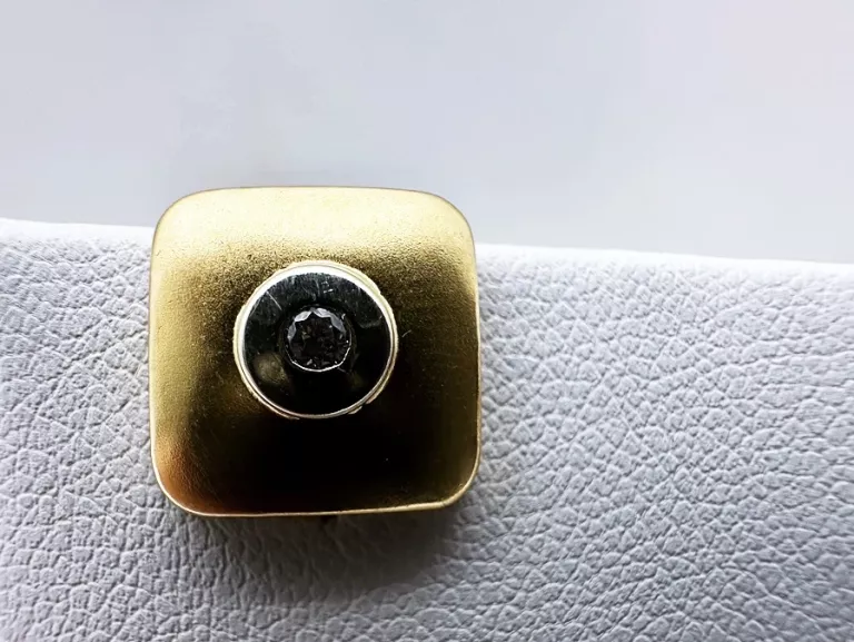 sliczne-kolczyki-waga-226-proba-750-marka-226434-1704211