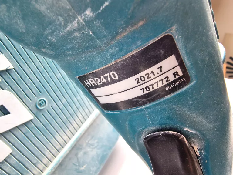 MŁOTOWIERTARKA MAKITA HR2470