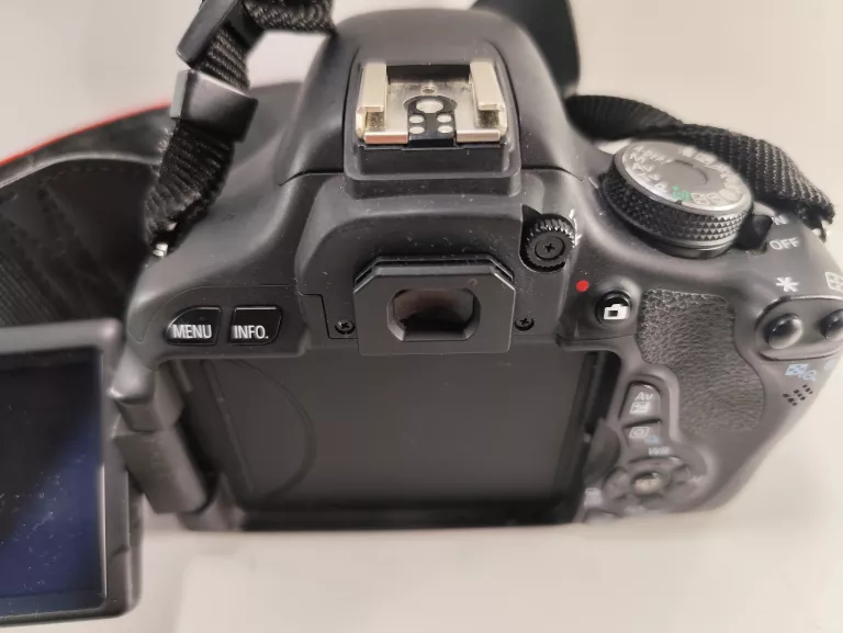 APARAT CANON 600D BODY