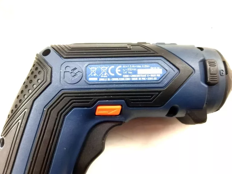 WKRĘTAK AKUMULATOROWY FERM CDM1146