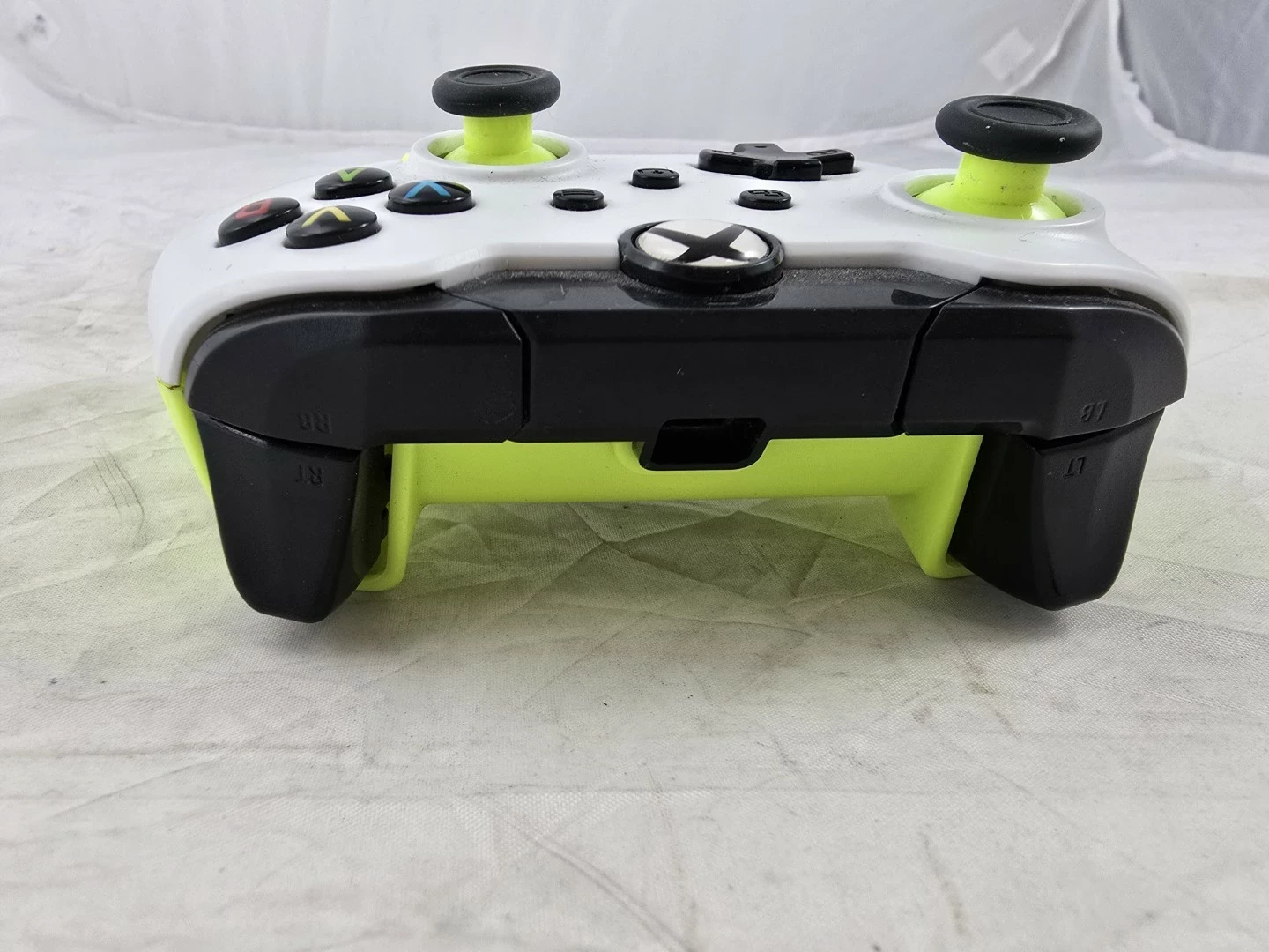 kontroler-do-xbox-one-pdp-049-012-marka-210690-685665