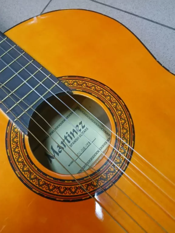 GITARA ANTONIO MARTINEZ MTC-080-P NATURAL