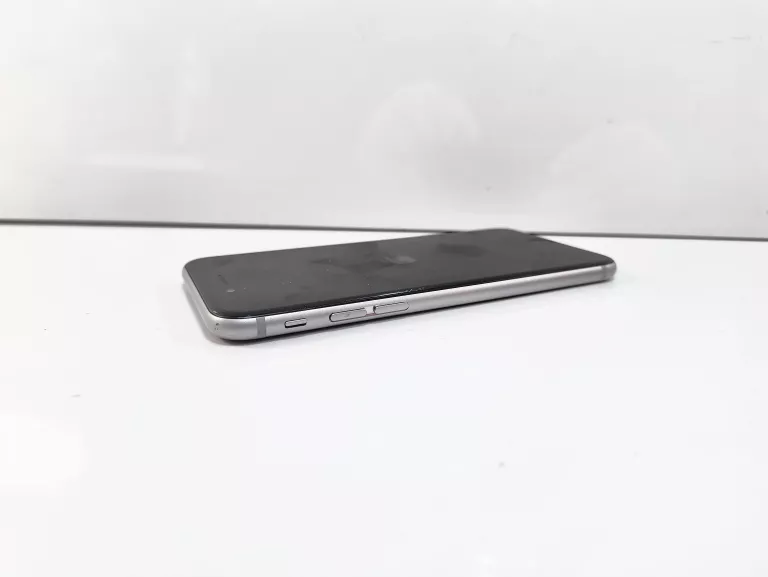 SMARTFON APPLE IPHONE 6S 2 GB / 64 GB 4G (LTE) SZARY