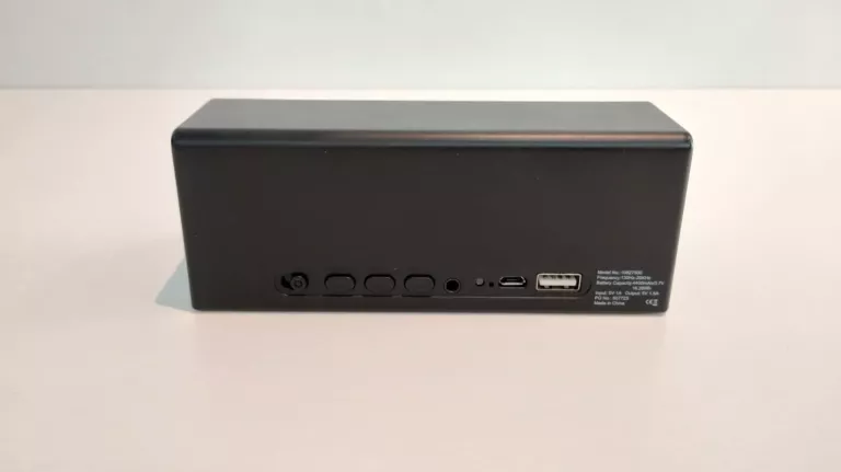 GŁOŚNIK NA BLUETOOTH® ORAZ POWERBANK GAMAZOID + OKABL.