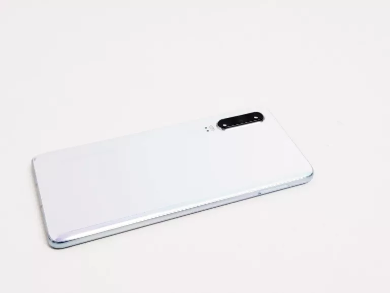 TELEFON HUAWEI P30 6/128GB