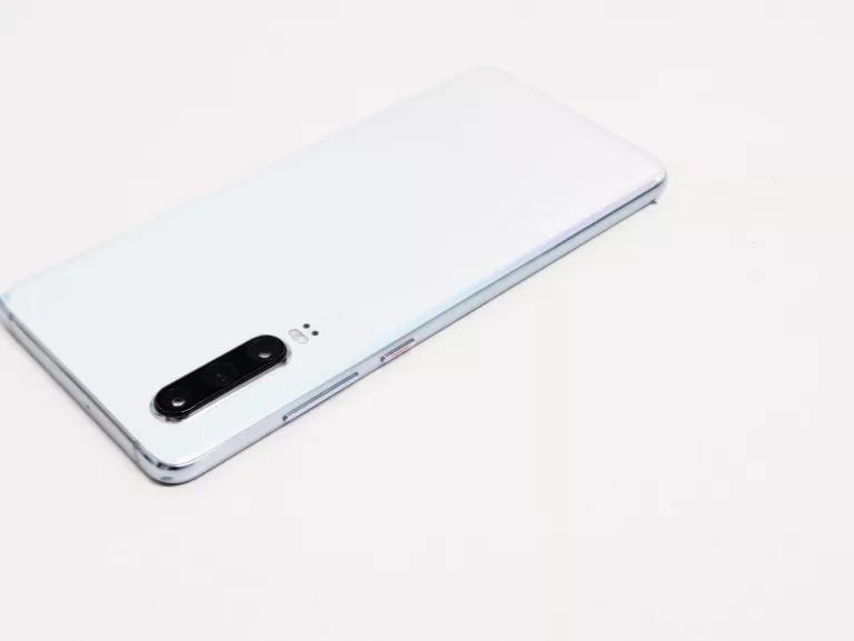 TELEFON HUAWEI P30 6/128GB