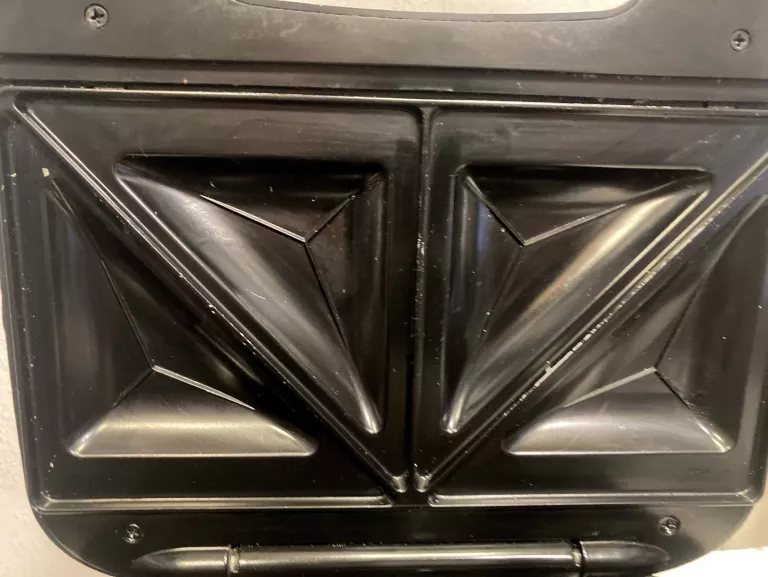 SANDWICH MAKER SWITCH ON 750W