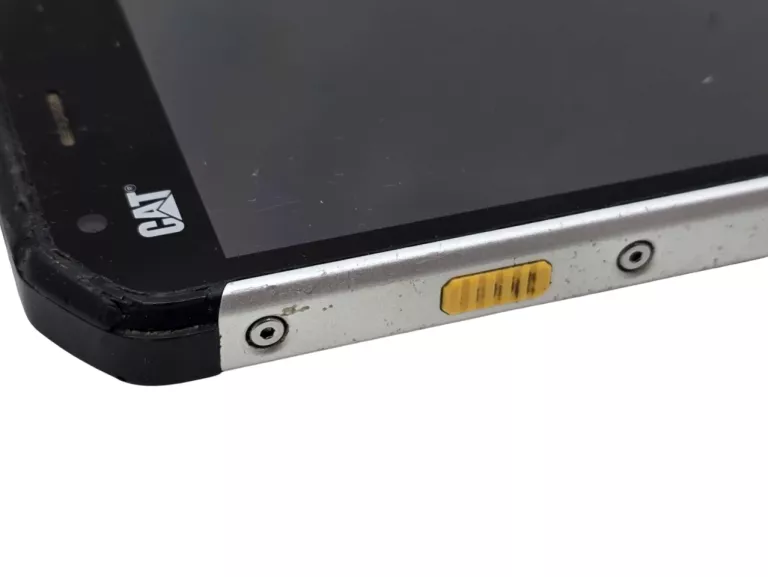 TELEFON CAT S40 1 GB / 16 GB CZARNY