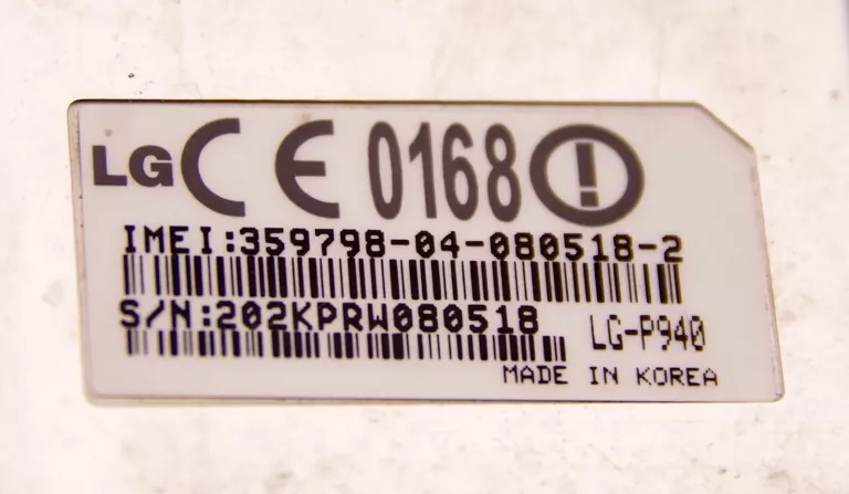 NIESPOTYKANY UNIKATOWY TELEFON PRADA