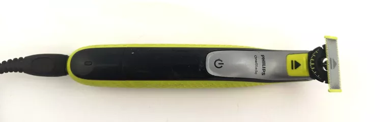 GOLARKA PHILLIPS ONE BLADE 360 Z ŁADOWARKĄ