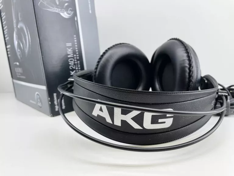 SŁUCHAWKI NAUSZNE STUDYJNE AKG K240 MKII