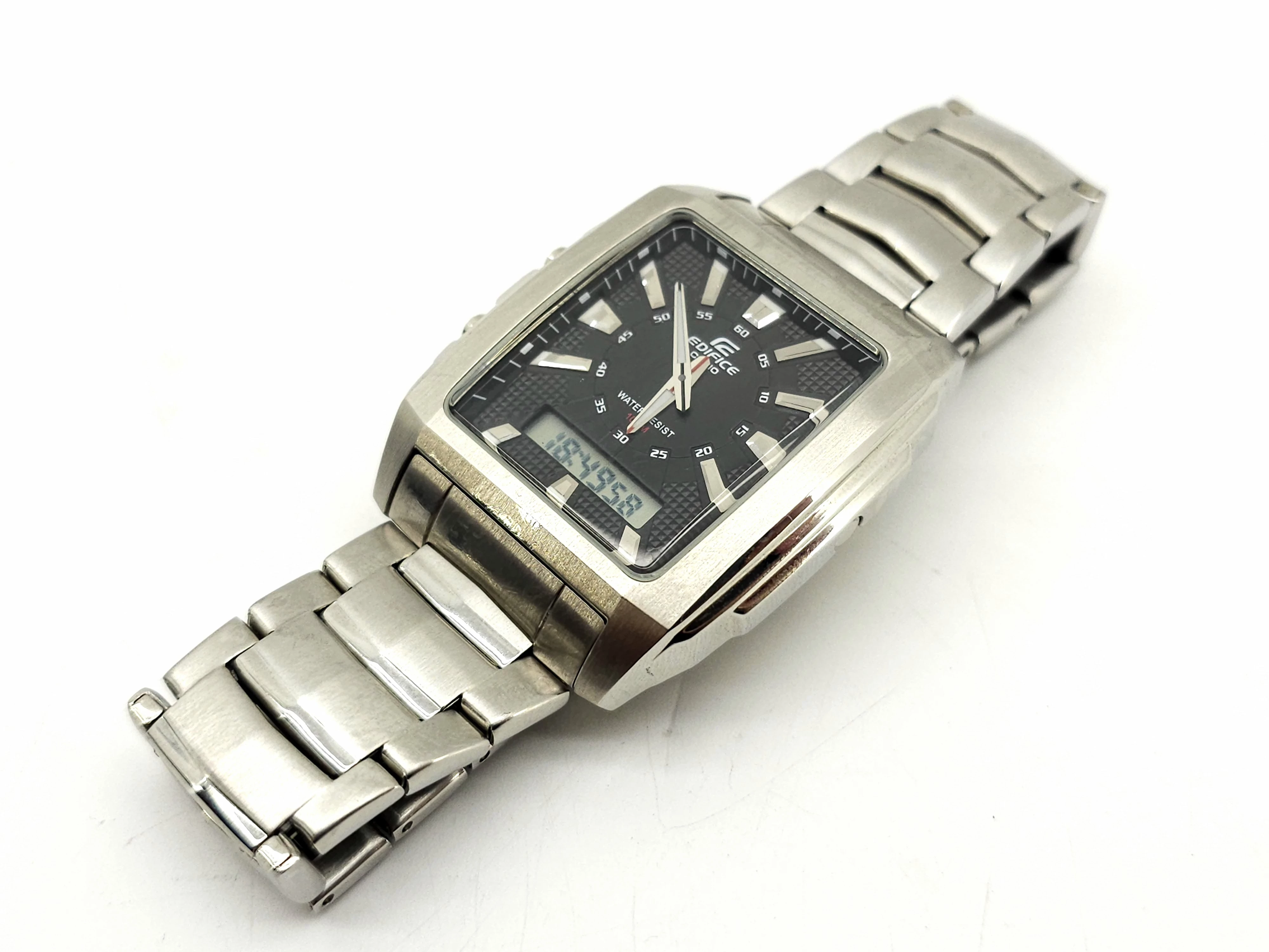 zegarek-casio-edifice-1301-efa-130-ksztalt-koperty-129223-4