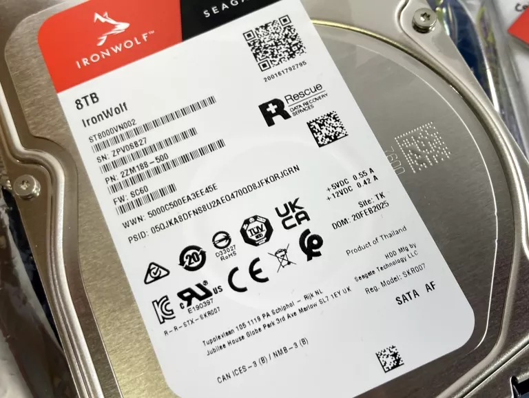 DYSK SEAGATE IRONWOLF NAS HDD 8TB 3,5" SATA 6 GB/S (ST8000VNZ02)