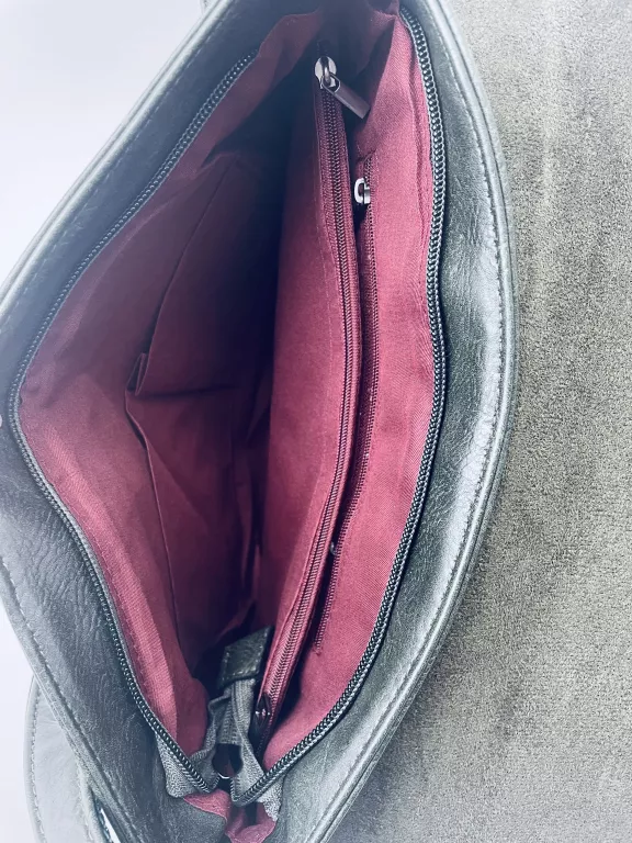 torebka-butelkowa-zielen-material-dominujacy-203885-842089