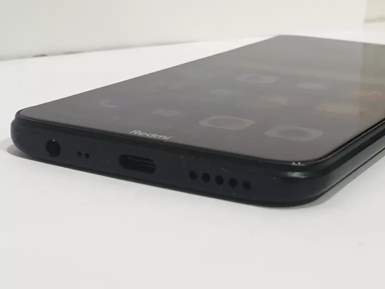TELEFON XIAOMI REDMI 8A 2/32 GB M1908C3KG