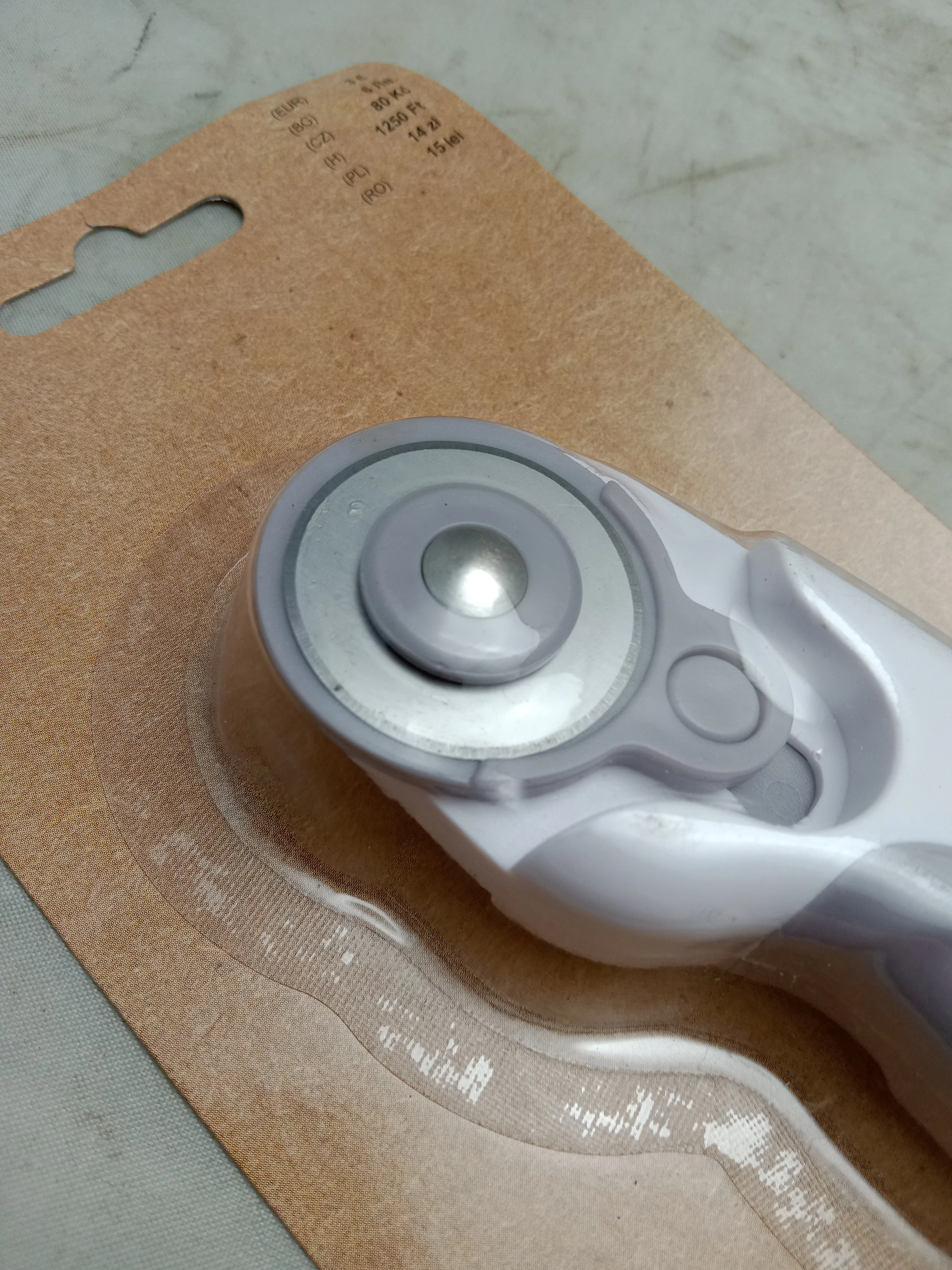 nozyk-krawiecki-zapakowany-ean-gtin-5904384741441