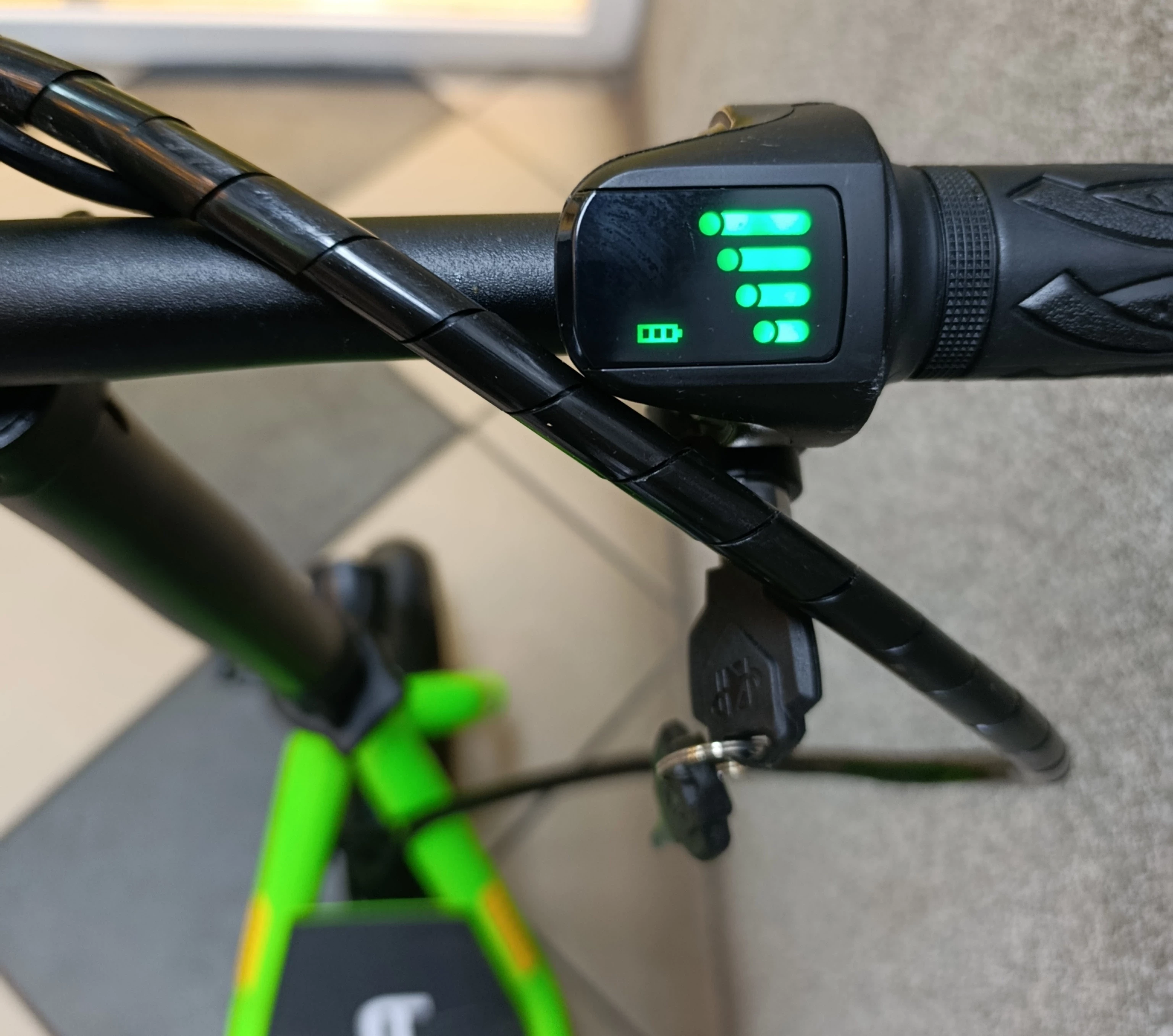 hulajnoga-elektryczna-manta-mes1001h-lad-stan-11323-2