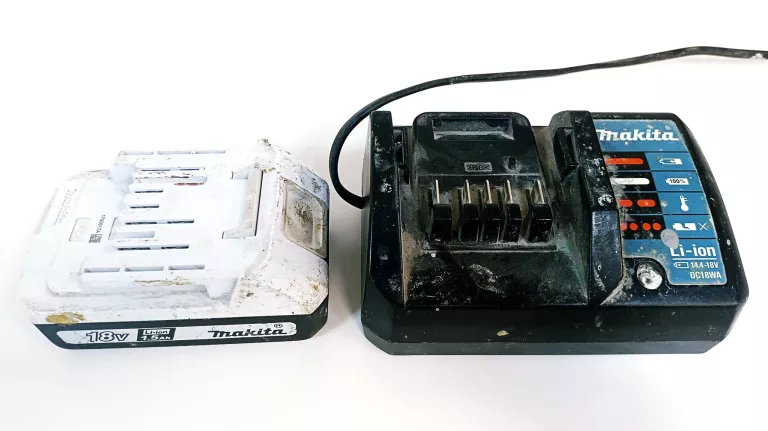 WKRĘTARKA MAKITA HP457D / 2 X AKU 1,5AH / ŁADOWARKA