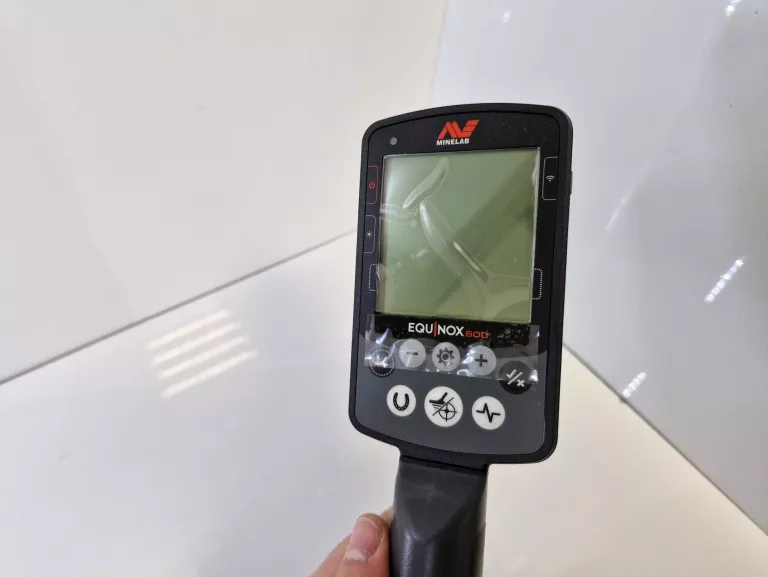 WYKRYWACZ METALI MINELAB EQUINOX 600 DETEKTOR JAK NOWY DO ZŁOTA