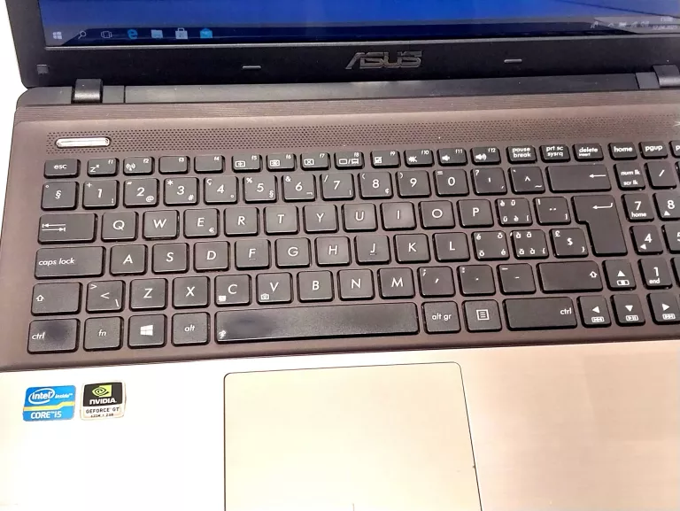 LAPTOP ASUS K55V I5 W10 4/500GB HDD GEFORCE GT635M + ŁADOWARKA
