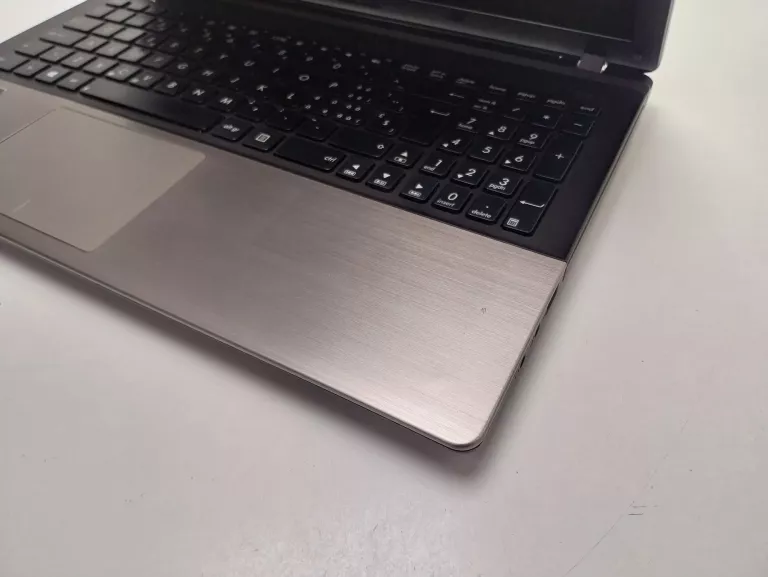 LAPTOP ASUS K55V I5 W10 4/500GB HDD GEFORCE GT635M + ŁADOWARKA