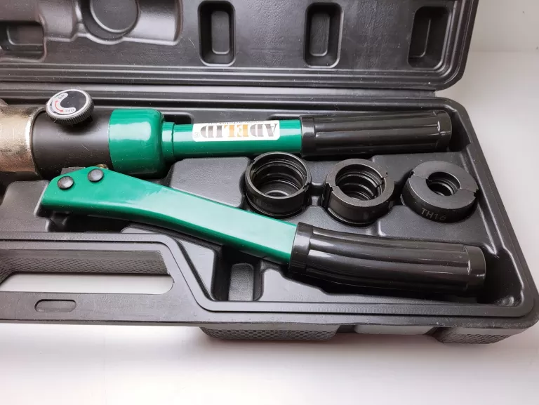 ZACISKARKA DO RUR PEX PRASKA HYDRAULICZNA 16-32MM ADELID WALIZKA
