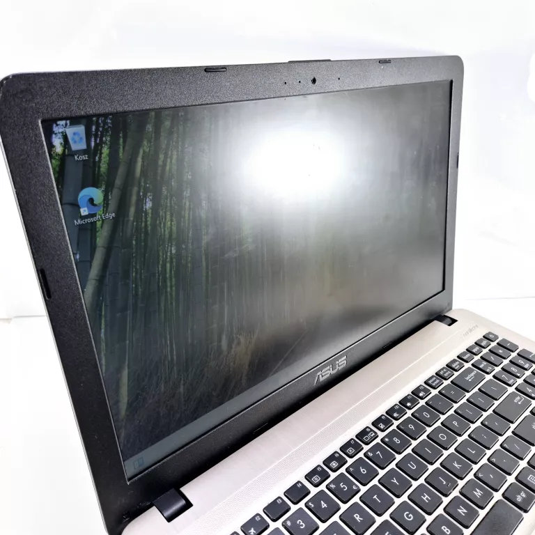 asus-vivobook-15-x540-przekatna-ekranu-1560