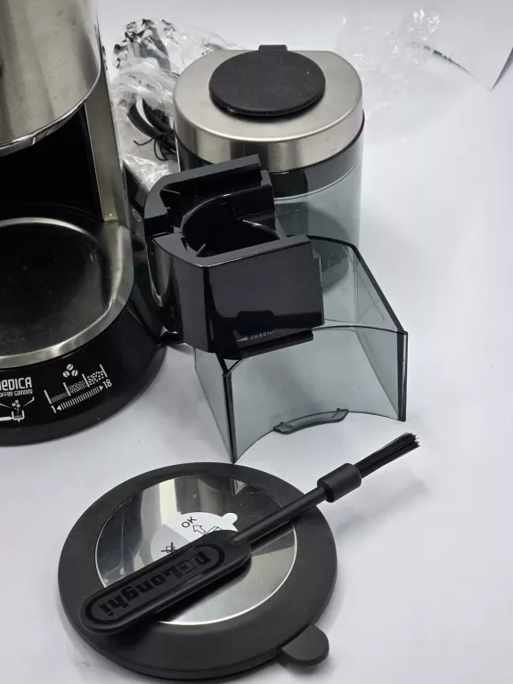 MŁYNEK DO KAWY DELONGHI KG521.M 150W KOMPLET