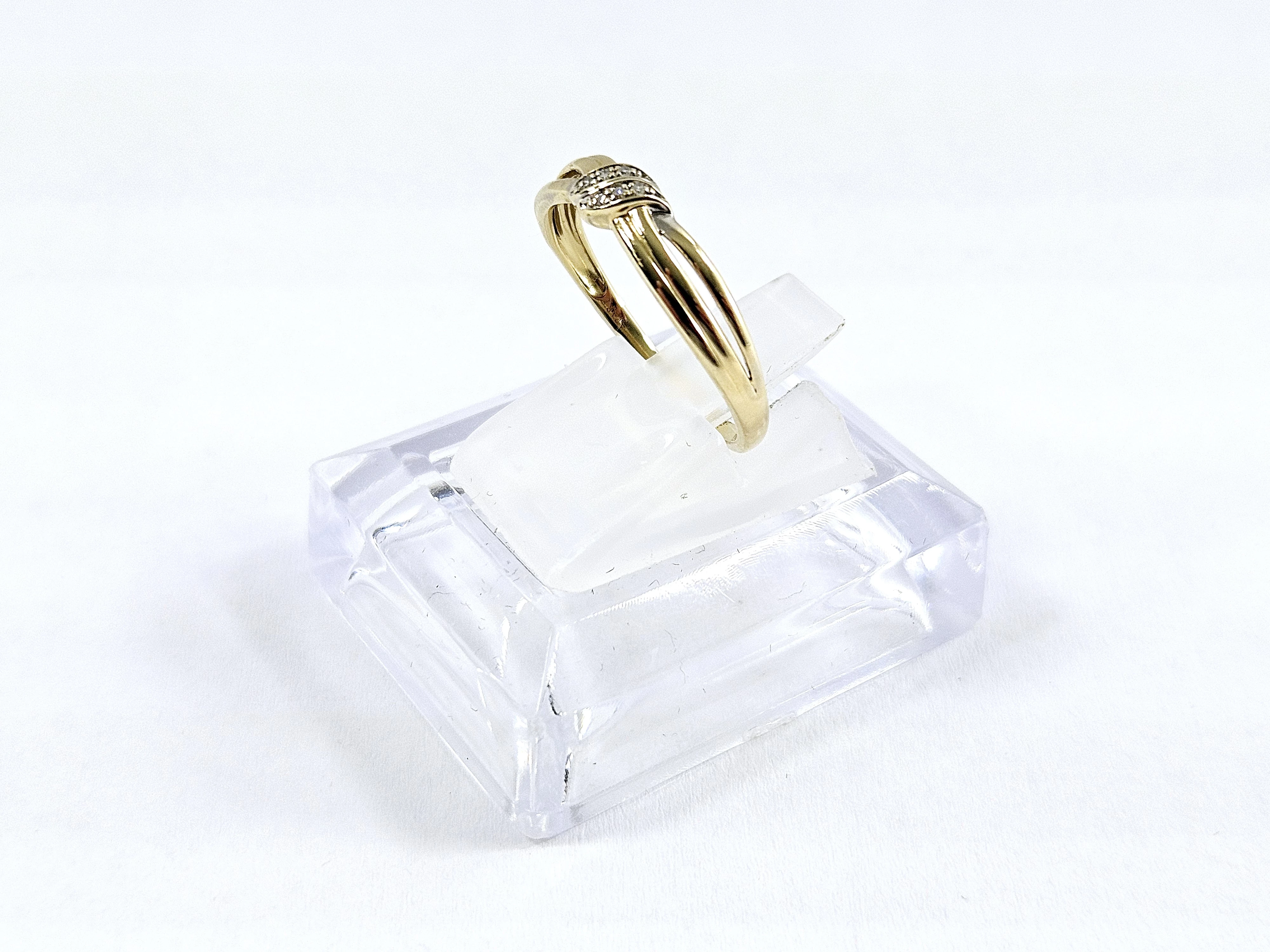 zloty-pierscionek-z-diamentami-002ct-375-140g-r17-rozmiarsrednica-wew-mm-372-14