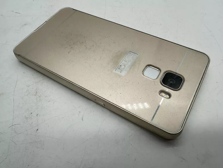 HONOR 7 PLK-L01 3/16GB 20,MP 3100MAH DS 5,2"