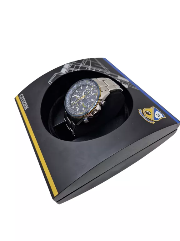 zegarek-citizen-chronoradiowy-h800-s081157-ksztalt-koperty-129223-2