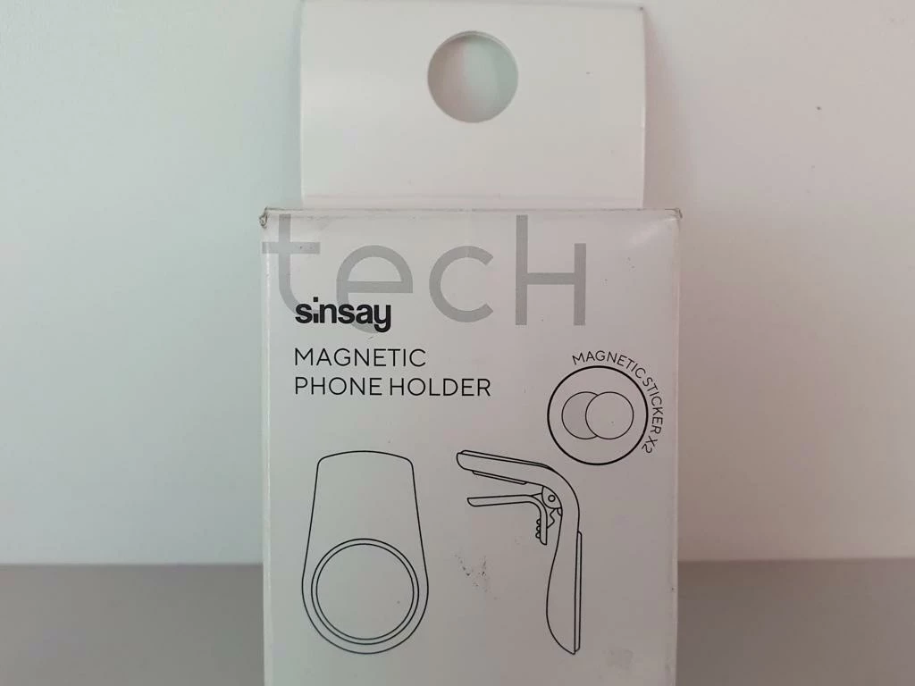 uchwyt-magnetyczny-do-telefonu-czarny-do-kratki-nawiewu-ean-gtin-5907568839453