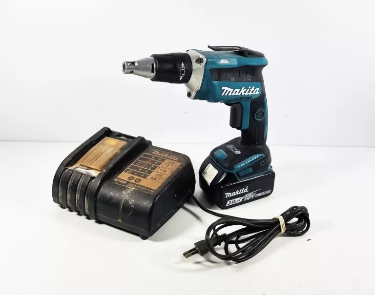 NIEZAWODNA WKRĘTARKA MAKITA DFS452 + AKU 3.0 AH + ŁADOWARKA
