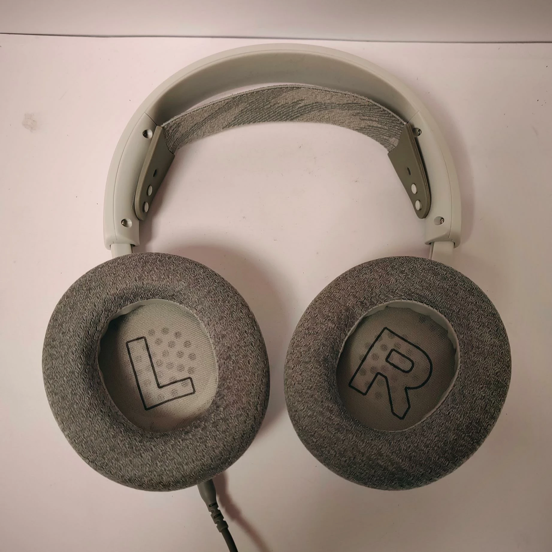 sluchawki-steelseries-arctis-nova-1p-playstation-biale-kod-producenta-61612