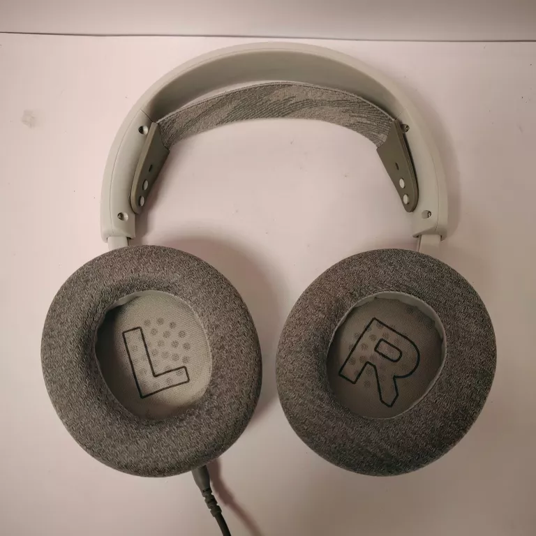 sluchawki-steelseries-arctis-nova-1p-playstation-biale-kod-producenta-61612