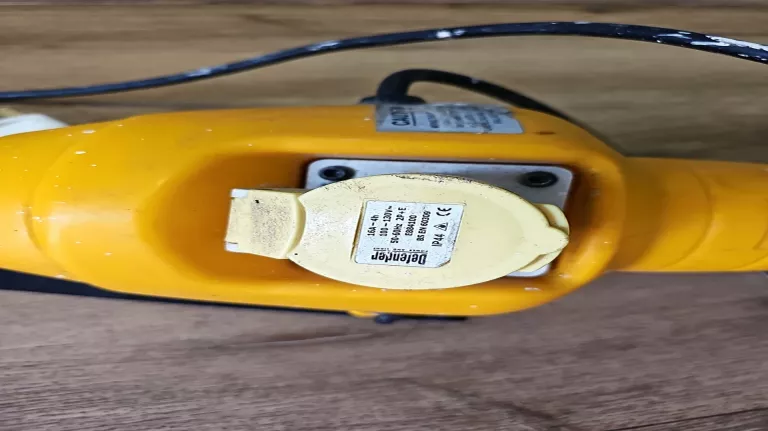 LAMPA WARSZTATOWA Z PODSTAWĄ DEFENDER UPLIGHT V2