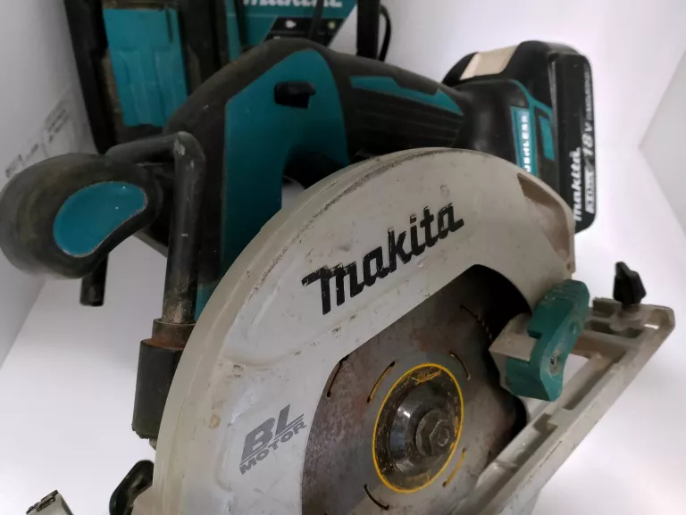 PILARKA MAKITA DHS680
