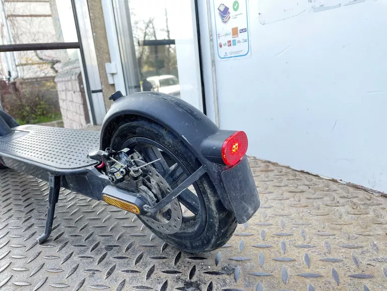 HULAJNOGA ELEKTRYCZNA XIAOMI MI ELECTRIC SCOOTER PRO 2